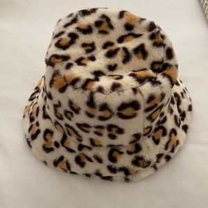 Fuzzy cheetah bucket hat